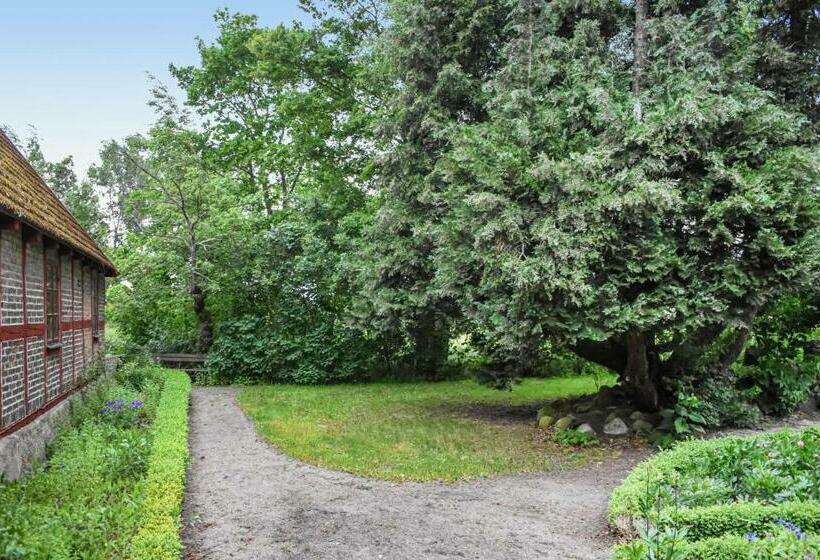 Cozy Home In Annelöv With House A Panoramic View