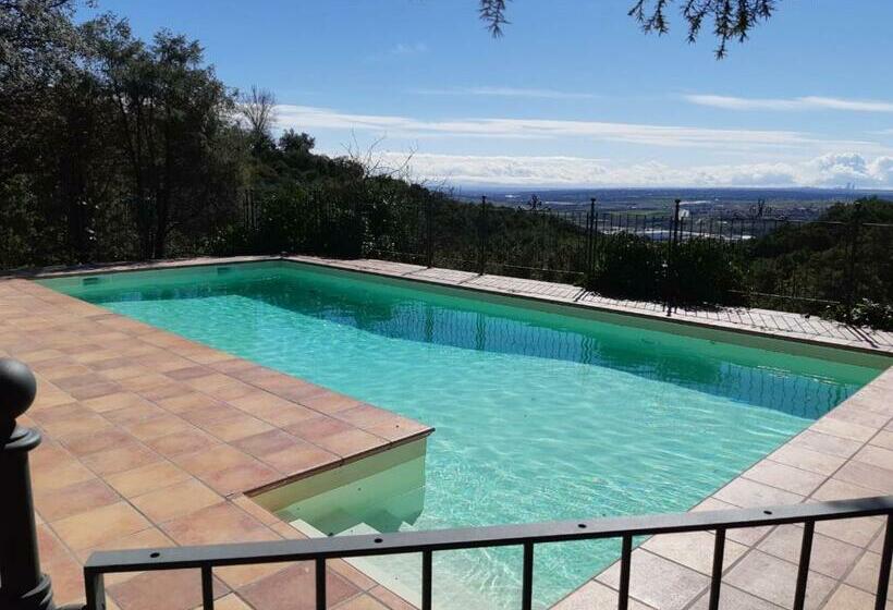 Preciosa Villa De Campo / Wonderful Country Villa