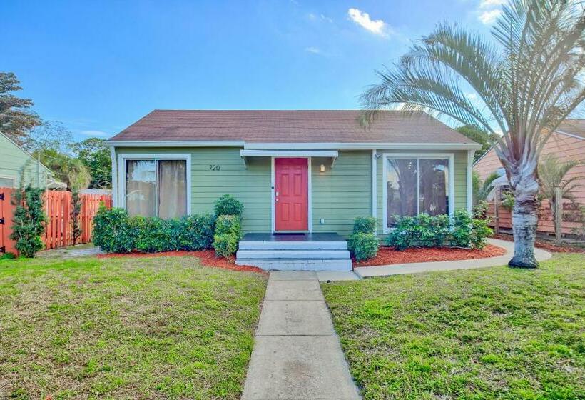 Quiet House On Wpb