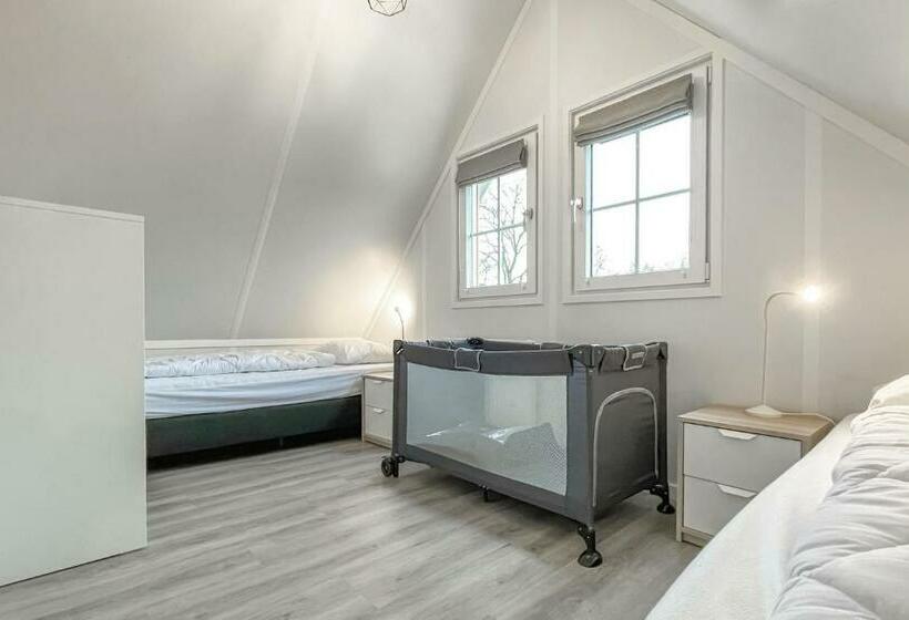 Gorgeous Home In Hoge Hexel With Kitchen