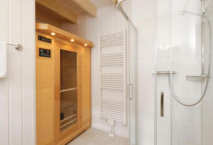 Stunning Home In Ostseeresort Olpenitz With 2 Bedrooms, Sauna And Wifi