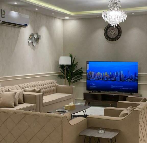 فيلاtr1الجامعة