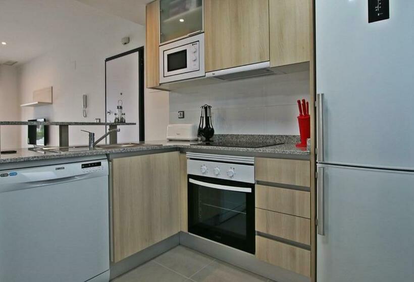 Arenales Playa 93 By Bravos Club