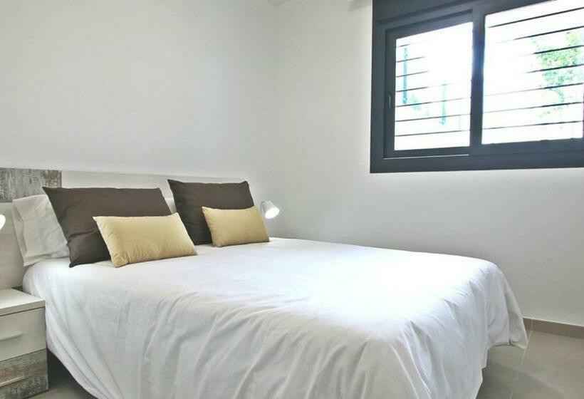 Arenales Playa 93 By Bravos Club