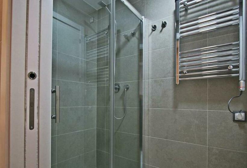 Arenales Playa 93 By Bravos Club