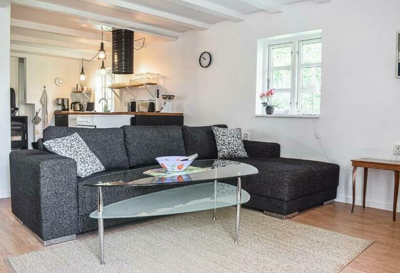 5 Bedroom Lovely Home In Tving