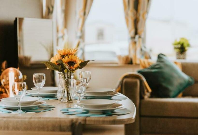 Cosy Caravan Craig Tara