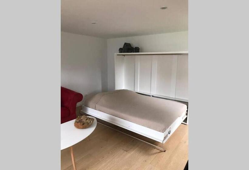 Cozy Studio On A Quaint Farm