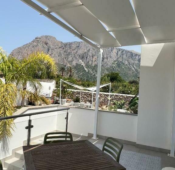 Rosalia Homestay   Levante Apartment