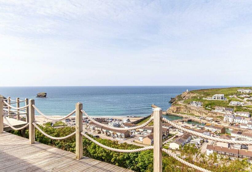Sea La Vie   Hot Tub, Sauna, Ocean Views