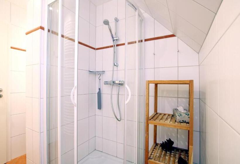 Badestra_e 80_ Whg_ 8_ Goting Hus