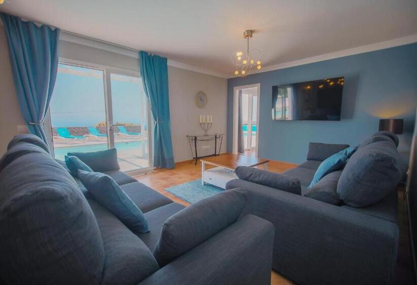 Casa Conil With A Private 25 Meter Heated Pool