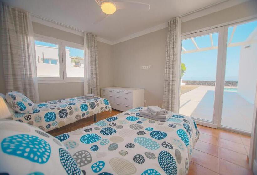 Casa Conil With A Private 25 Meter Heated Pool