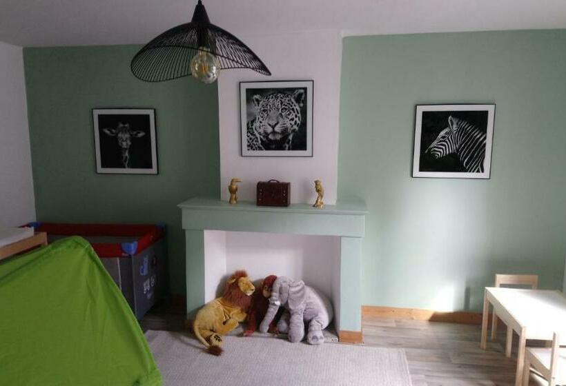 Charmante Maison Dans Petite Citée De Caractère 13km Du Zoo