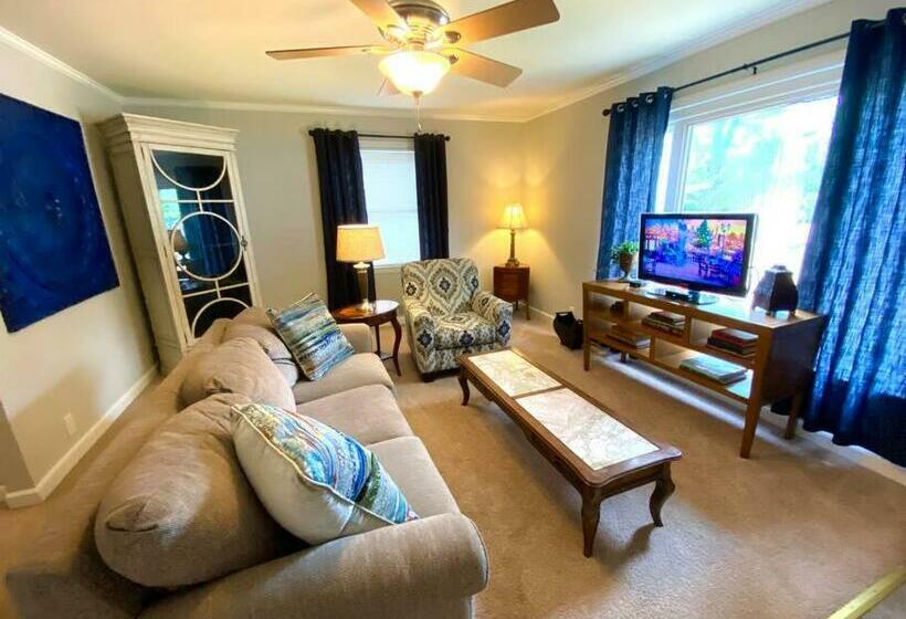 Charming Condo Near Downtown, Ncsu And Pnc Arena