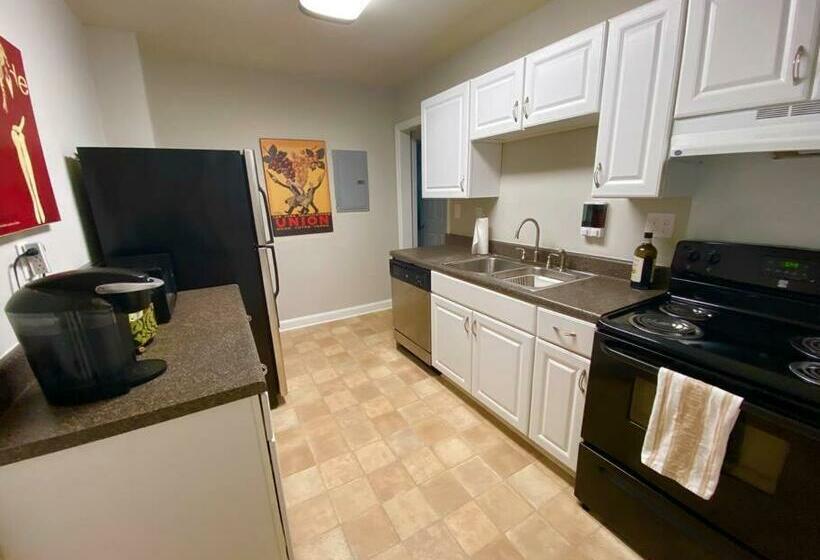 Charming Condo Near Downtown, Ncsu And Pnc Arena