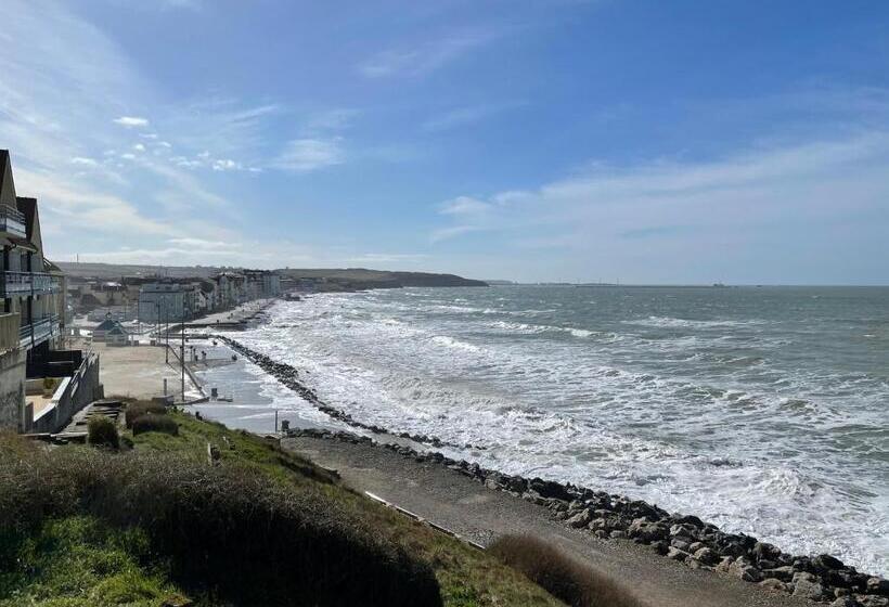 Entre Mer Et Commerces