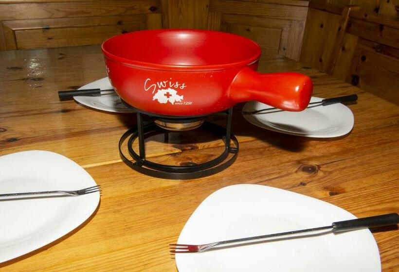 Lauterbrunnen Staubbach Beautiful Waterfall Apartment