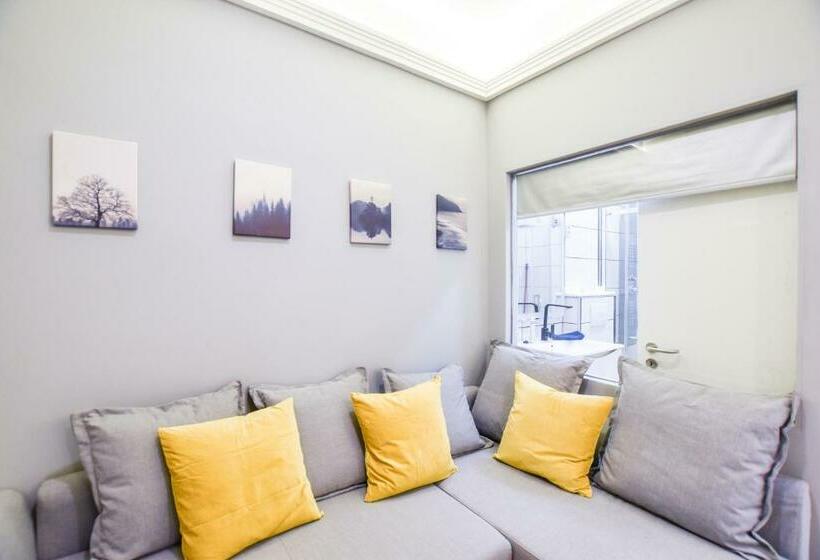 Riverside Apartment In Downtown