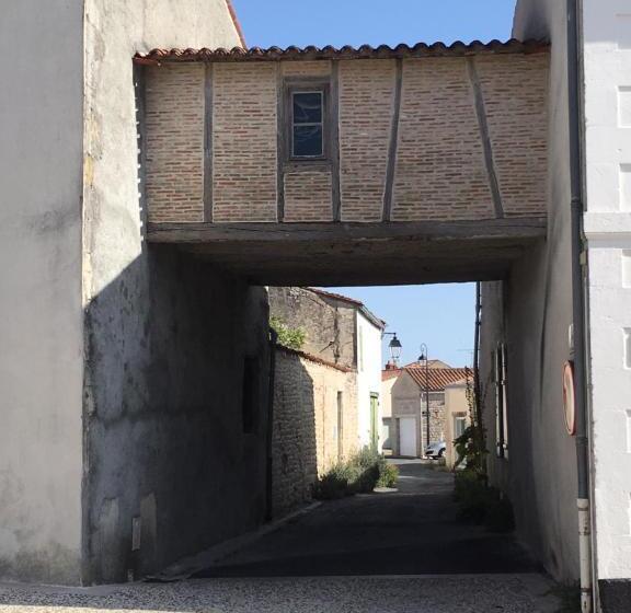 Studio 35m2 Dans Joli Village Proche Mer