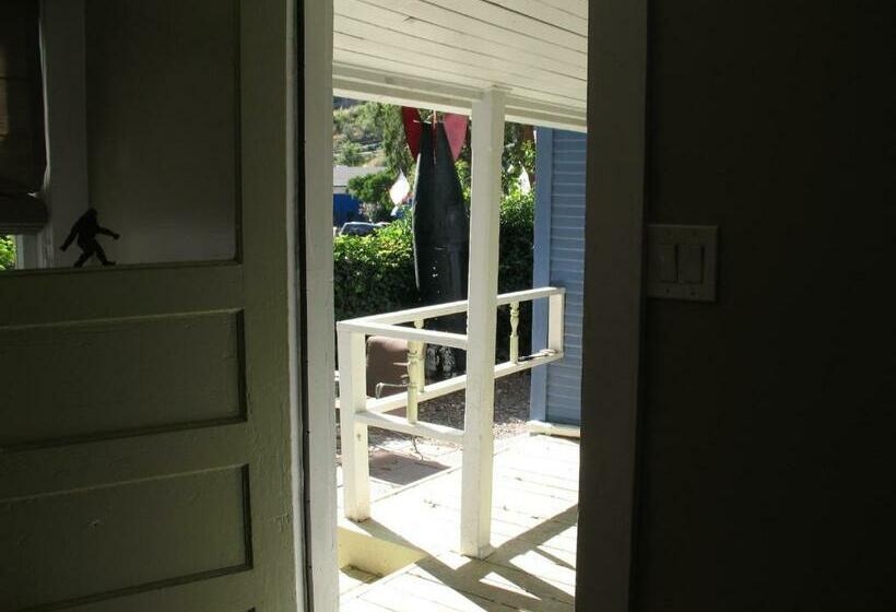 The Cottage At Castle Rock