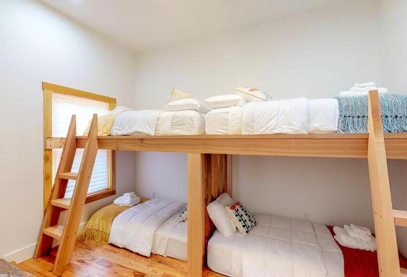 Upstream Bachelorette