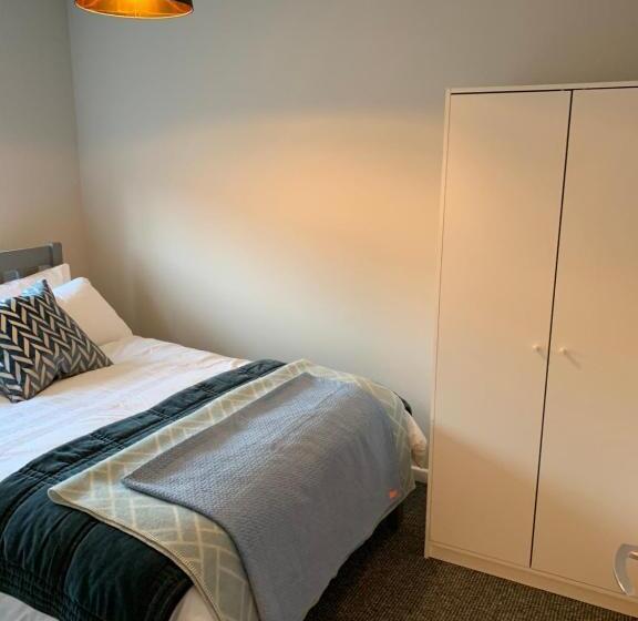 Weekend City Break Plush Pad