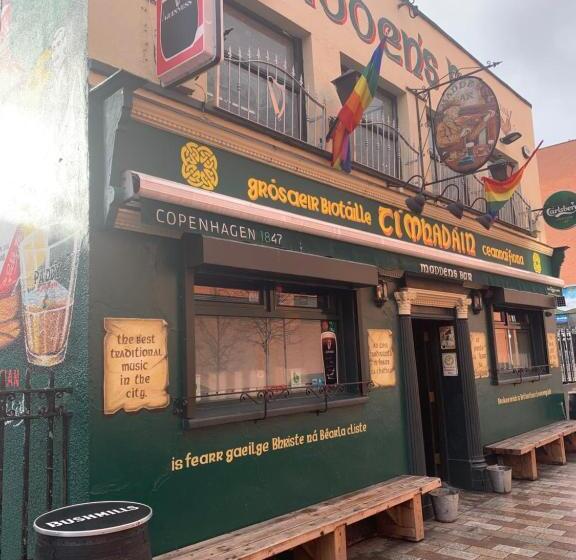 Weekend City Break Plush Pad