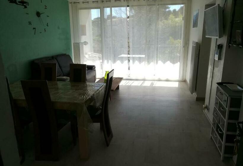 Appartement Classé 3 étoiles Au 1er étage D Une Maison Avec Jardin Dans Un Quartier Calme