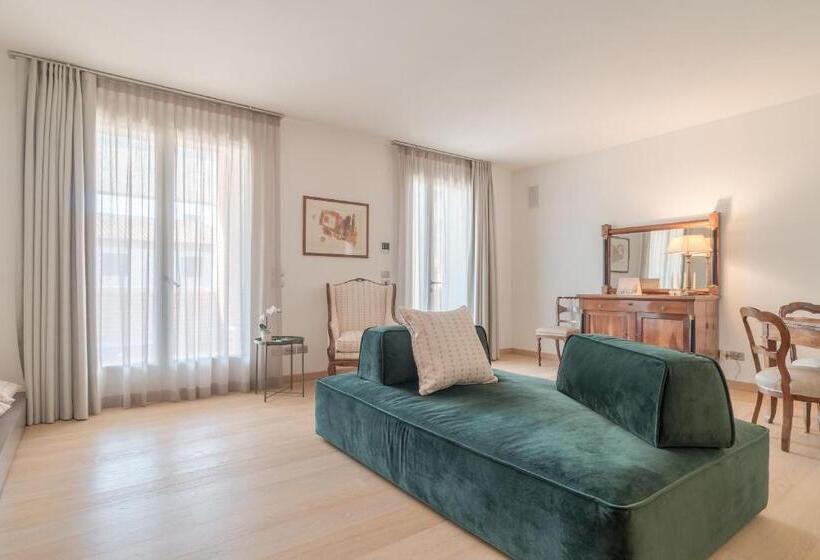 B&b Botanical Boutique