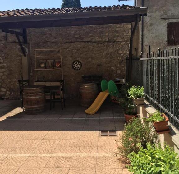 Borgo Volciano Garda Lake App1