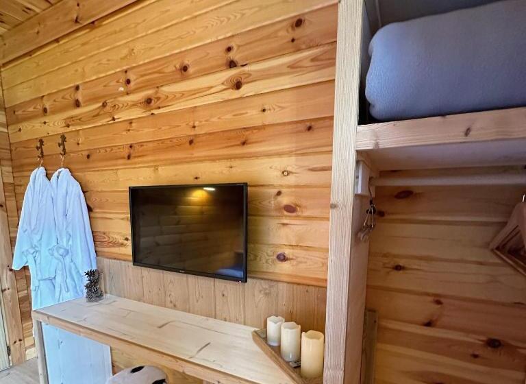 Chalet Le Familial Spa & Sauna Serviettes Peignoirs Lits Faits Ménage Inclus