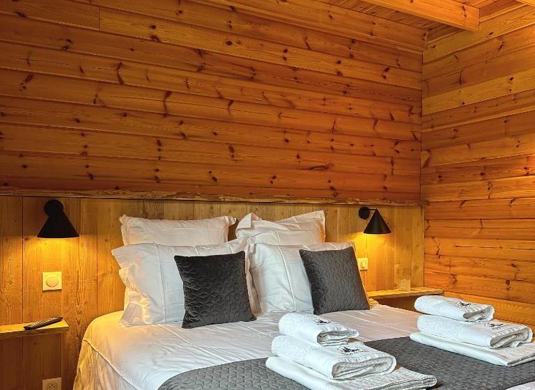 Chalet Le Familial   Spa & Sauna   Serviettes   Peignoirs   Lits Faits   Ménage Inclus