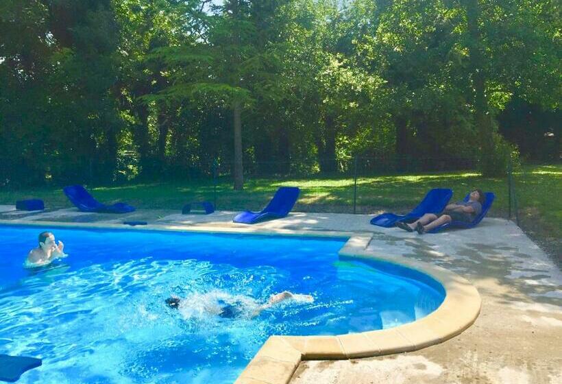 Chateau De La Vallee   East Or West Wing