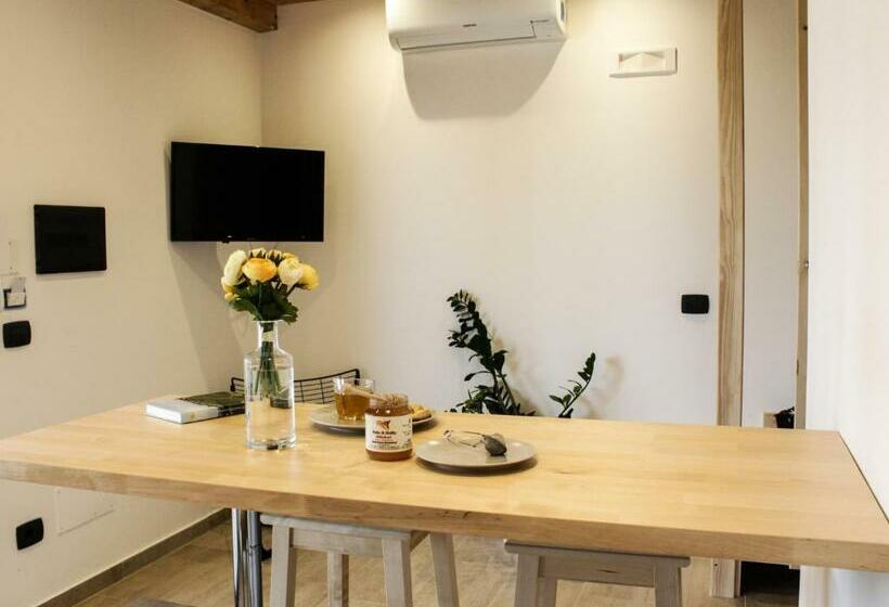 La Dimora Apartments