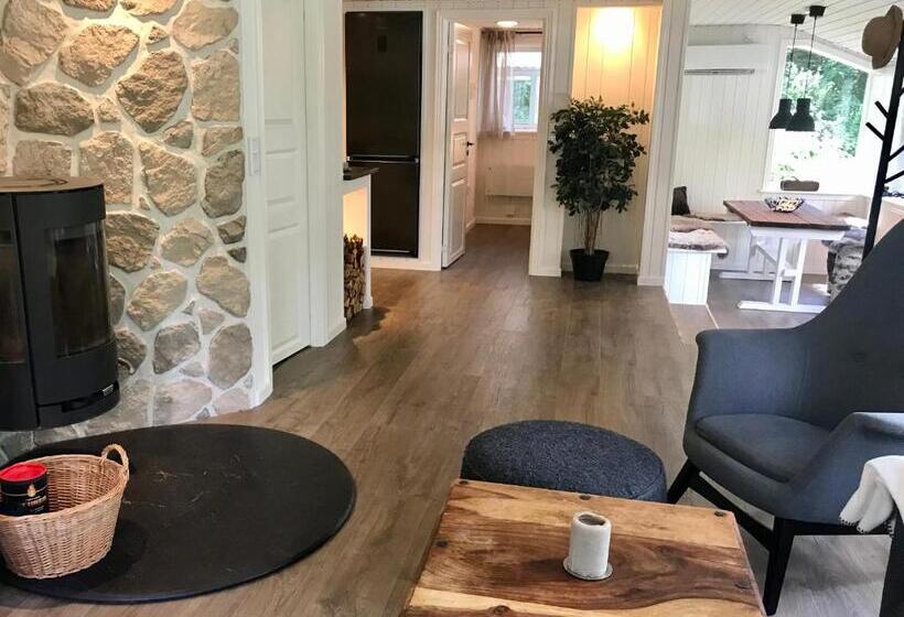 Nordic Relax House   Stonehouse