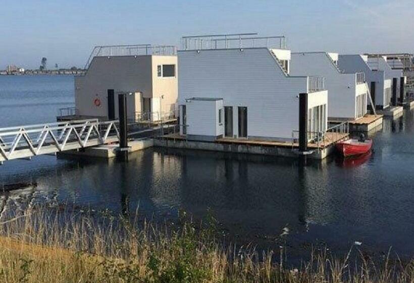 Schwimmendes Ferienhaus Swimming Lounge