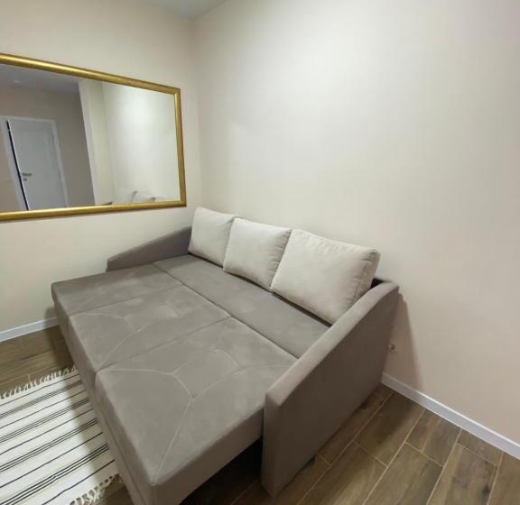 нові апартаменти по вулиці роксолани16