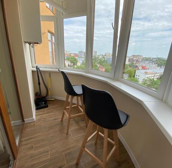 нові апартаменти по вулиці роксолани16