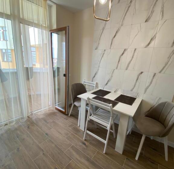 нові апартаменти по вулиці роксолани16