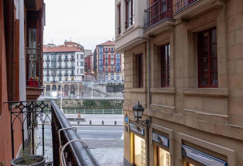 Casco Viejo Tradición Pinchos Y Gastronomía