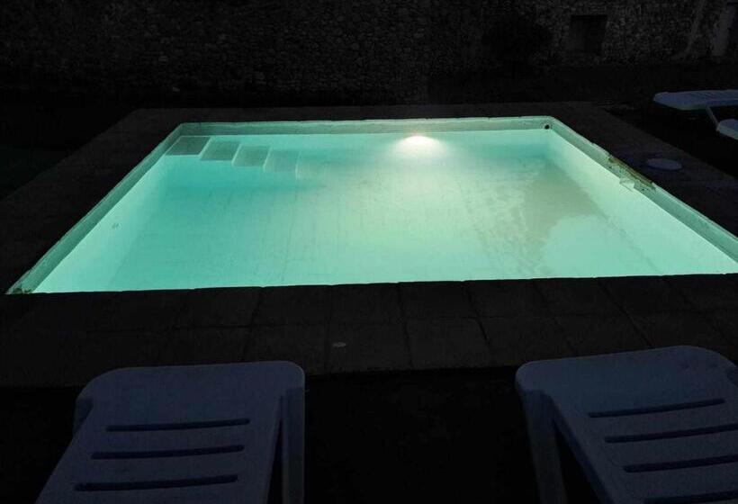 Casa Rural Con Jardín Privado