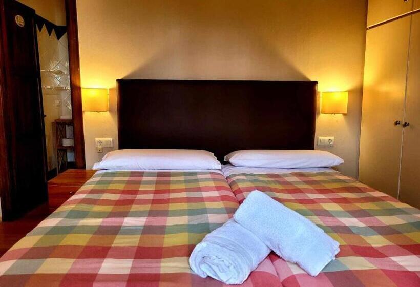 Casa Rural Con Jardín Privado