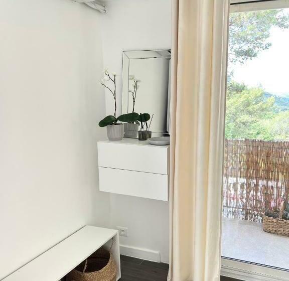 Cosy Studio With Garden And Free Parking   La Turbie