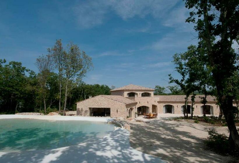 Le Mas Des Souris Blondes