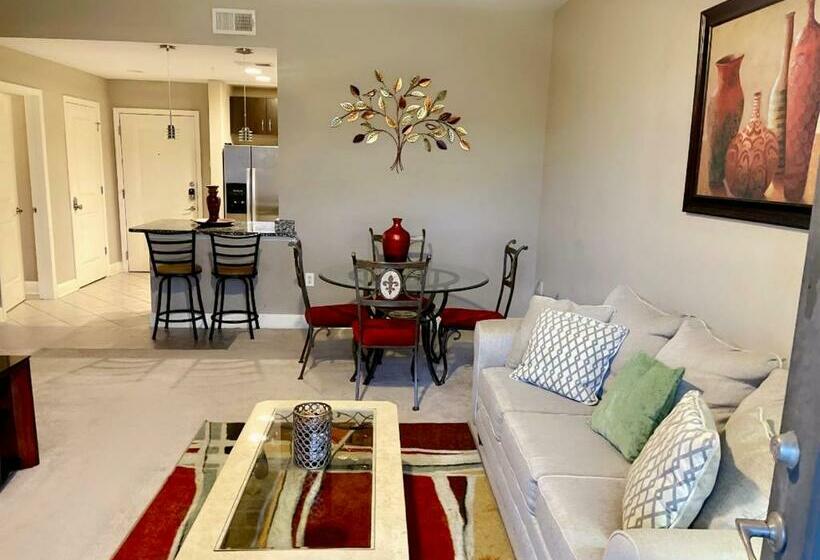 Midtown Oasis   Pool And Private Balcony