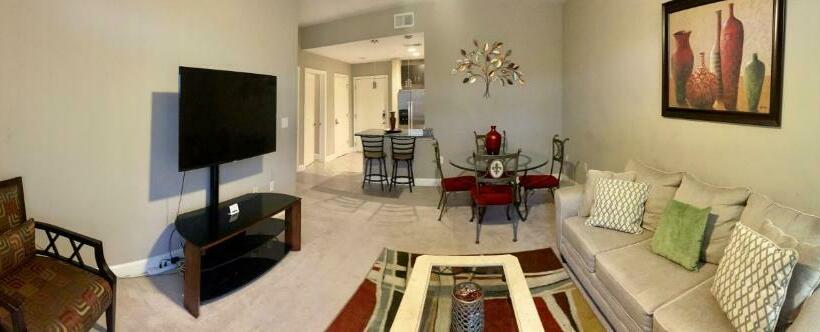 Midtown Oasis   Pool And Private Balcony