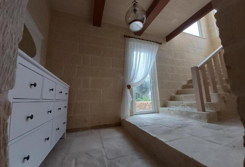 Beautifully Converted Farmhouse Villa In Gozo With Large Pool And Outdoor Area