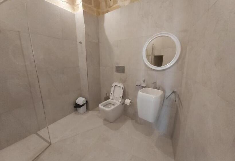 Beautifully Converted Farmhouse Villa In Gozo With Large Pool And Outdoor Area