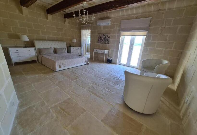 Beautifully Converted Farmhouse Villa In Gozo With Large Pool And Outdoor Area